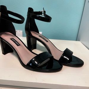 Nine West patent leather ankle strap heels size 7.5 great condition